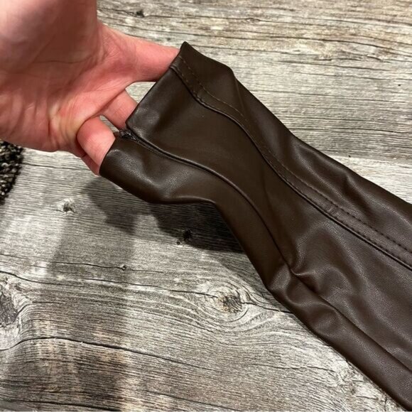 Vegan Leather & Suede Ribbed Legging - Picture 9 of 16